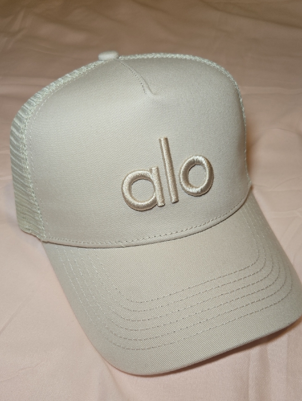 ALO Yoga Hat Cream Color